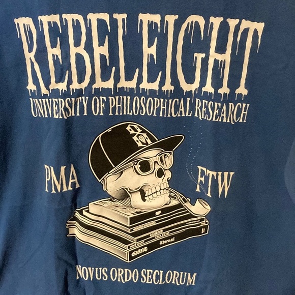 Rebel8 graphic tee - Picture 2 of 4